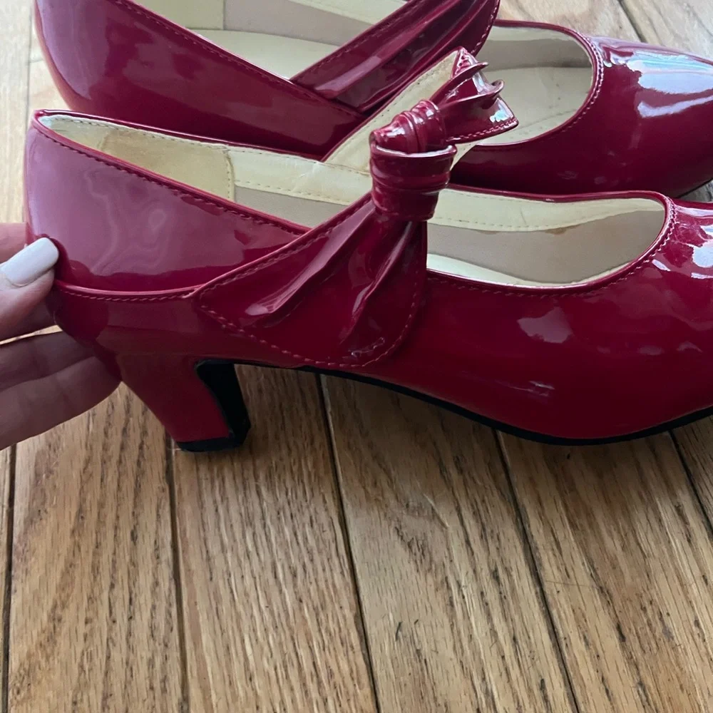 Red Patent Leather Mary Jane Heels Size 8 Retro Block Heel Pumps - Picture 2 of 3